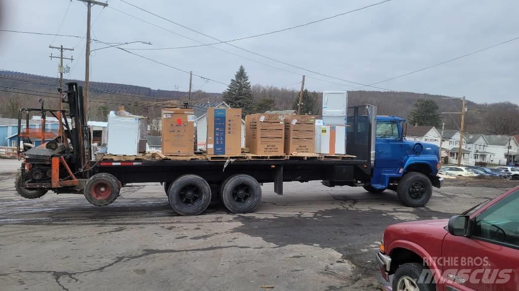Ford F9000 Ciężarówki typu Platforma / Skrzynia