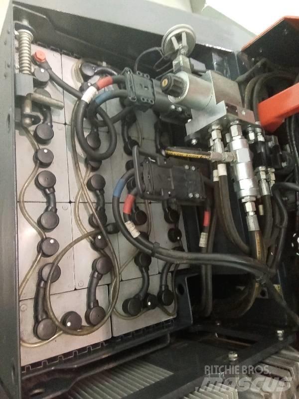 Combilift C 3000CBE Wózki elektryczne