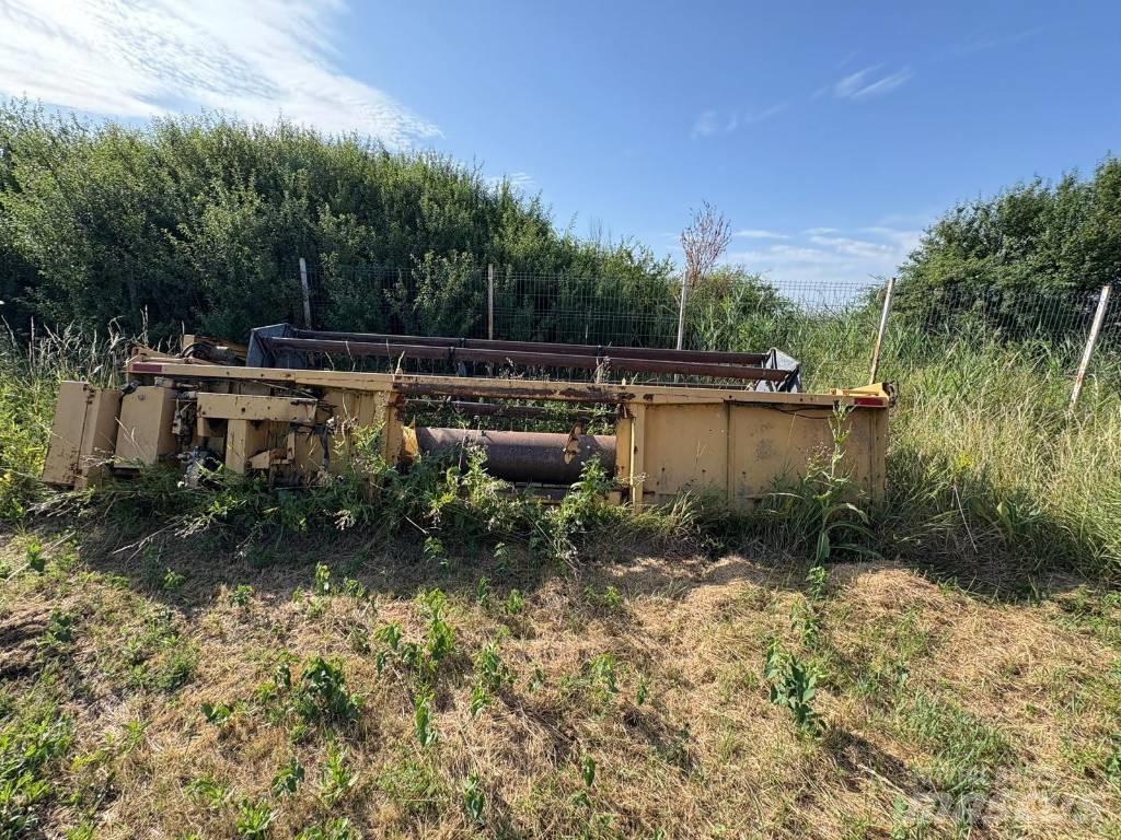New Holland TF 42 Kombajny zbożowe