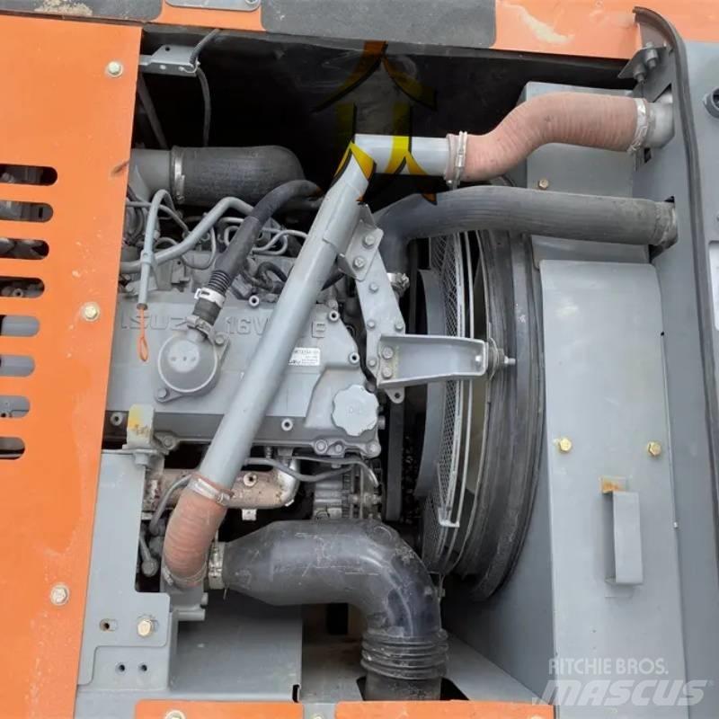 Hitachi ZX 210 Koparki gąsienicowe