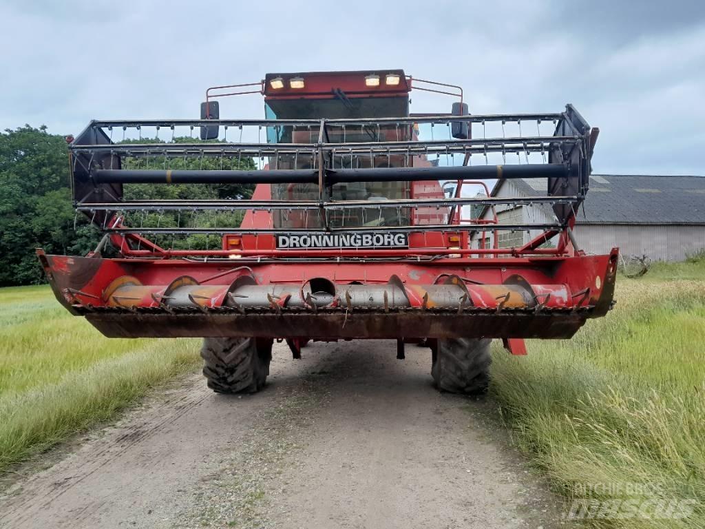 Dronningborg D 7500 Kombajny zbożowe