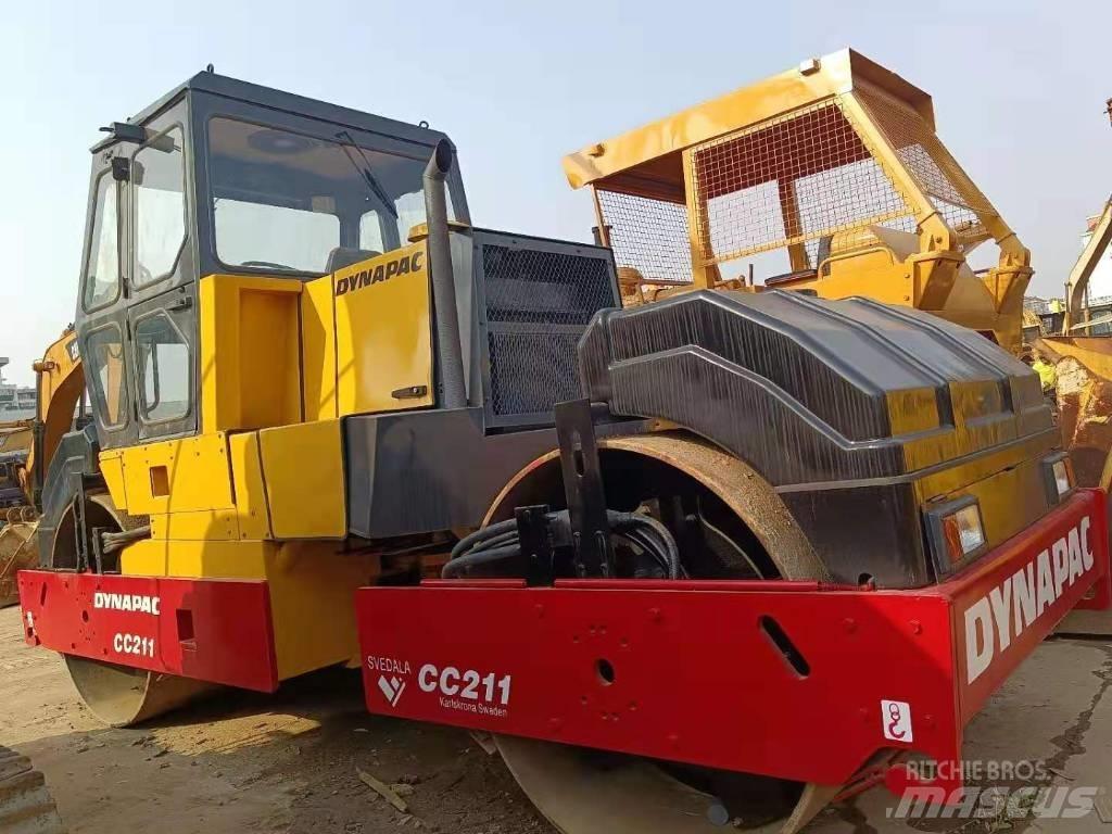 Dynapac CC 211 Walce dwubębnowe