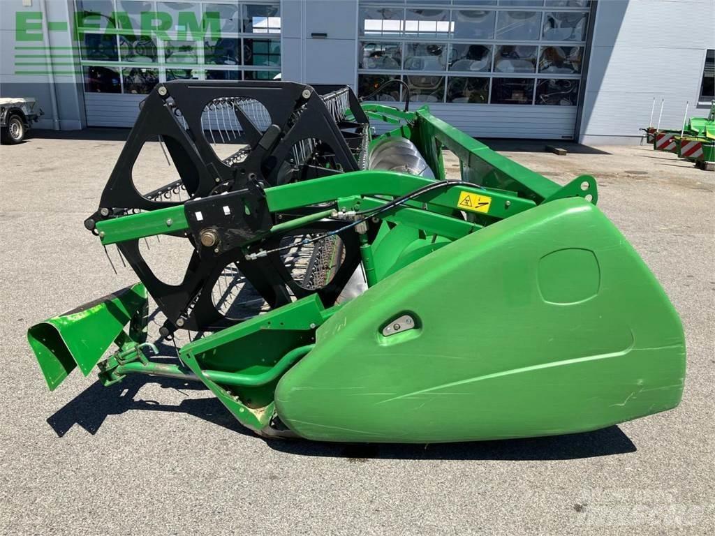 John Deere 620R Akcesoria do kombajnów zbożowych