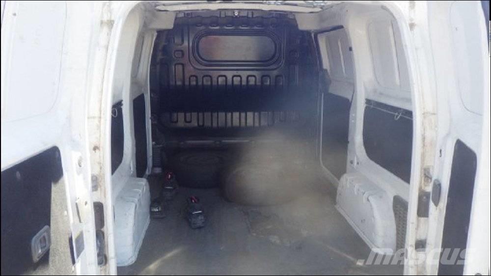 Nissan NV 200 Busy / Vany