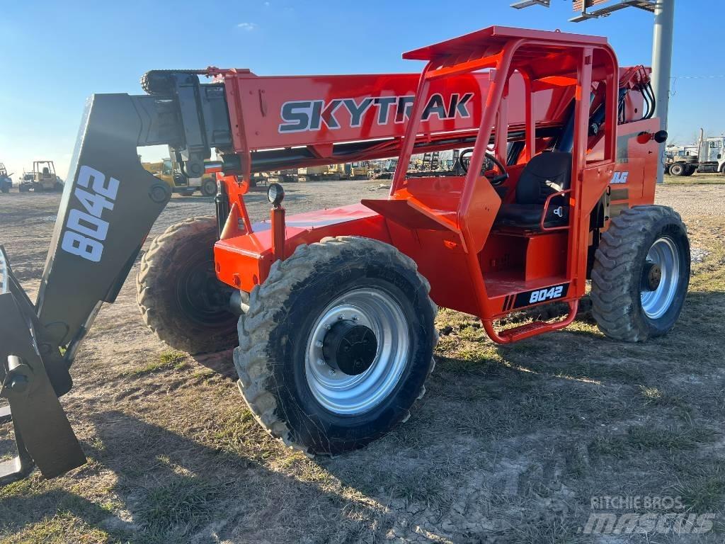 SkyTrak 8042 Ładowarki teleskopowe