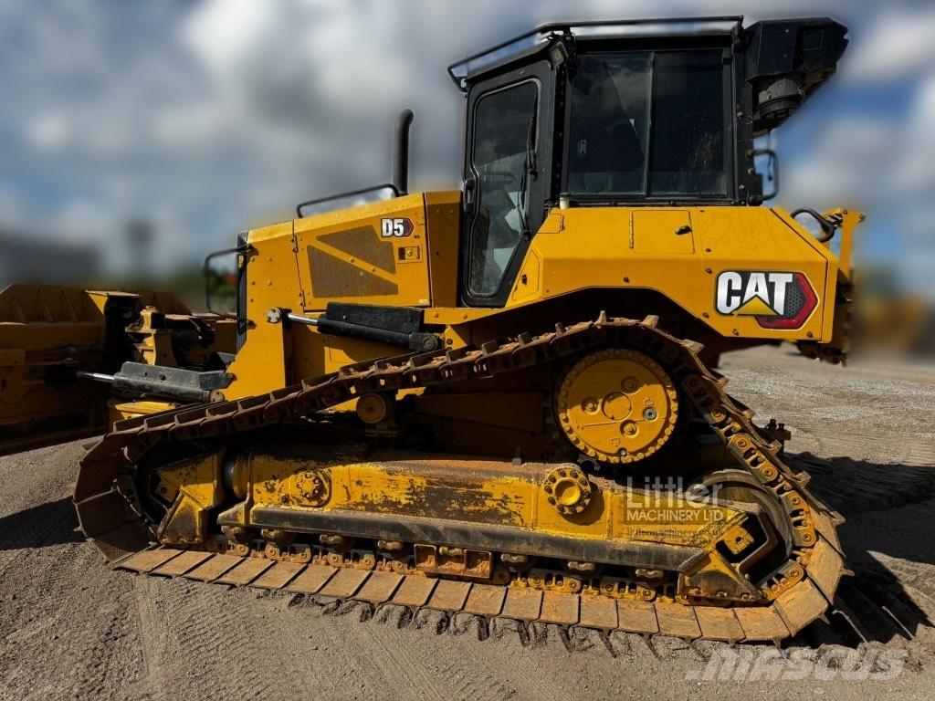 CAT D 5 Spycharki gąsienicowe