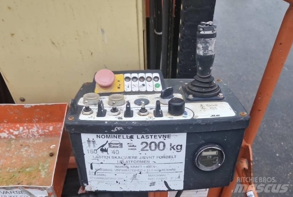 JLG Toucan 800 Podnośniki przegubowe