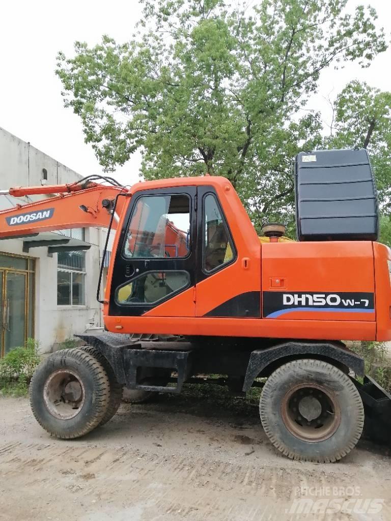 Doosan DH 150 W-7 Koparki gąsienicowe