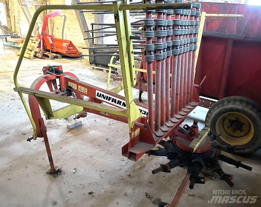 Unifarm CR 330 Zgrabiarki i przetrząsacze