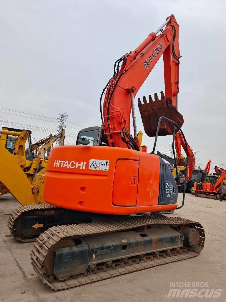 Hitachi ZX 135 US Koparki gąsienicowe