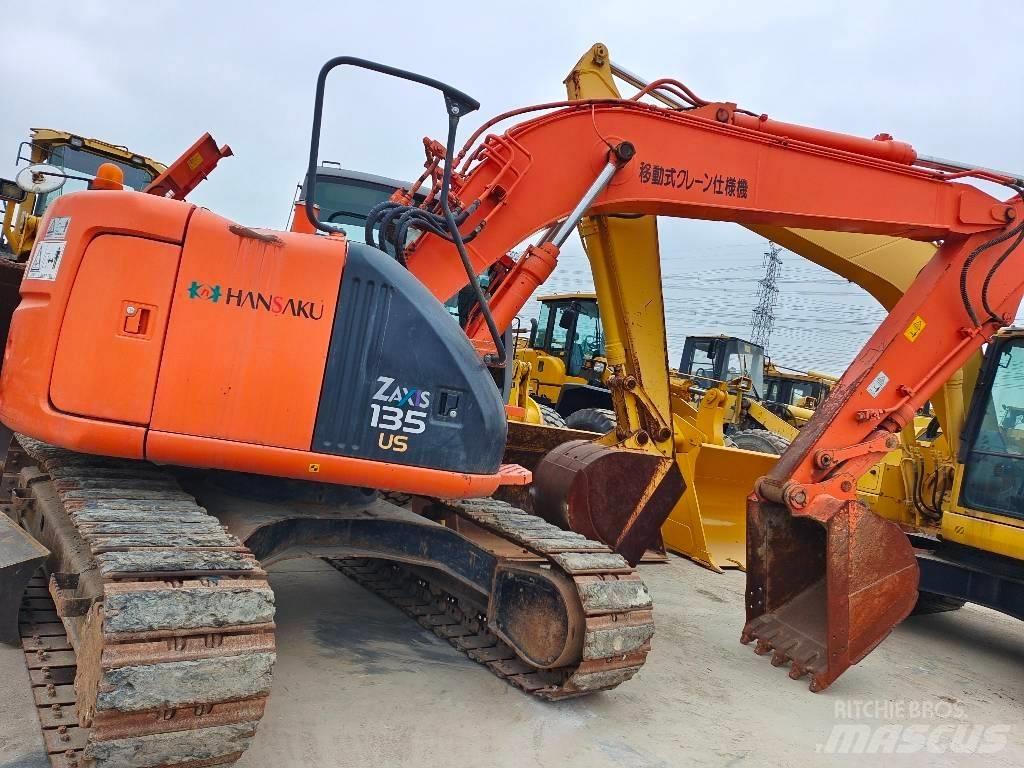 Hitachi ZX 135 US Koparki gąsienicowe