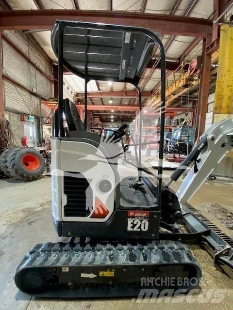 Bobcat E20 Minikoparki