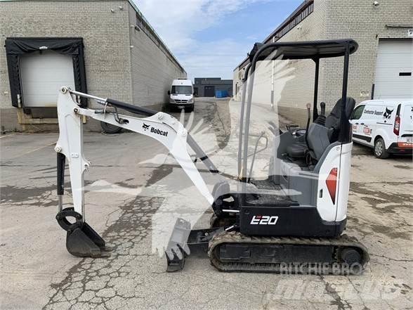 Bobcat E20 Minikoparki