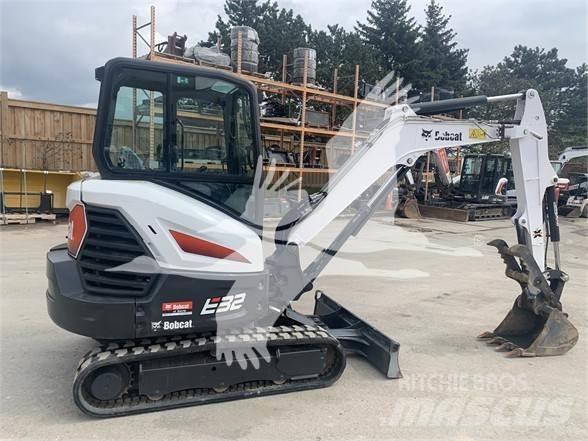 Bobcat E32i Minikoparki