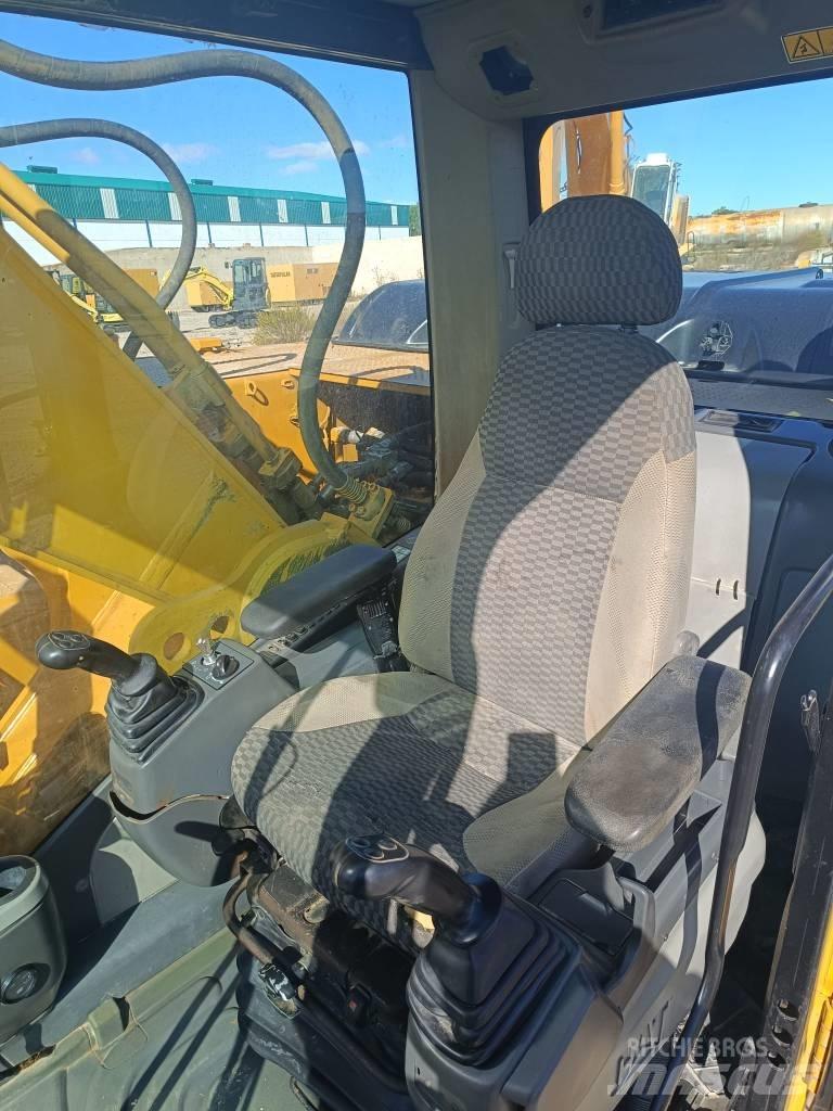 CAT 325 D Koparki gąsienicowe
