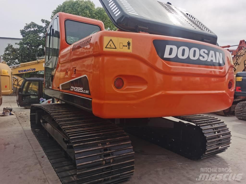 Doosan DX 225 LC-9C Koparki gąsienicowe