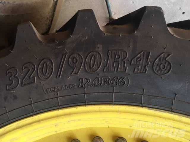 John Deere 6820 Opony, koła i felgi
