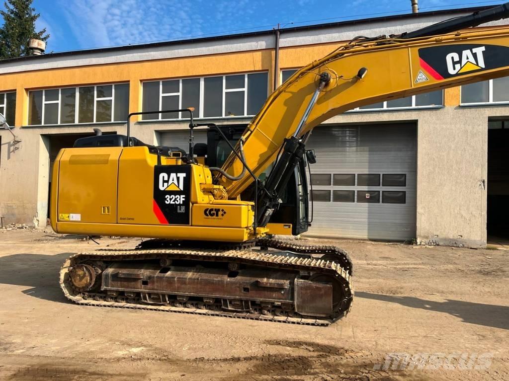 CAT 323 F LN Koparki gąsienicowe