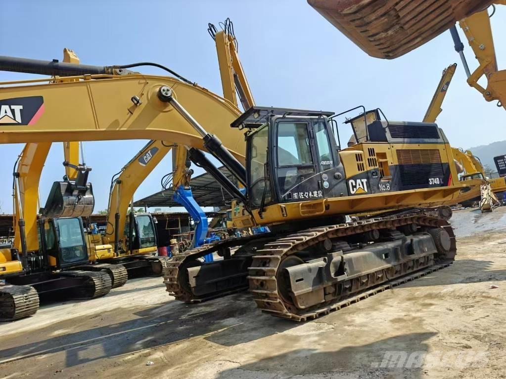 CAT 374 Koparki gąsienicowe