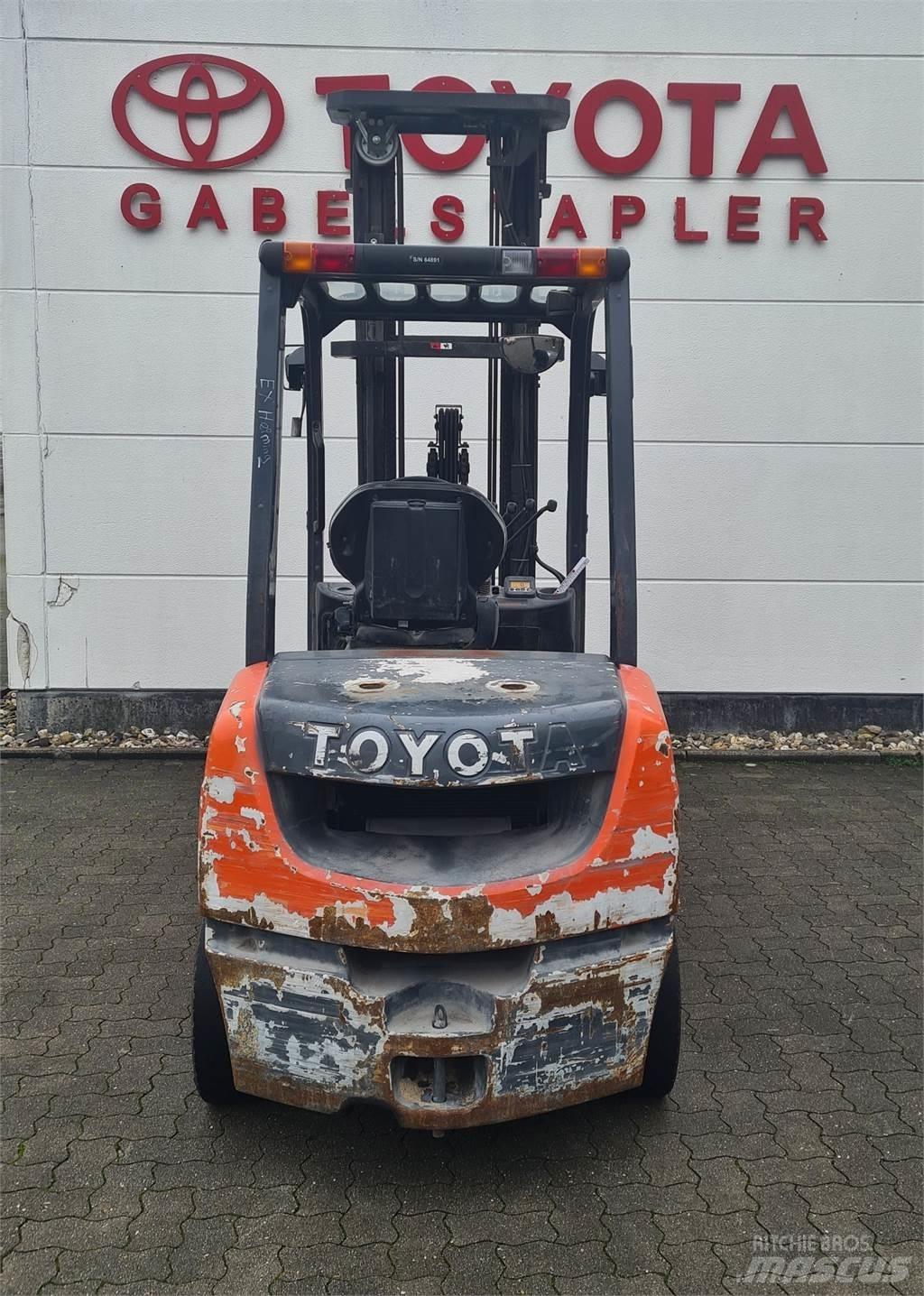 Toyota 02-8FDF30 Wózki Diesla