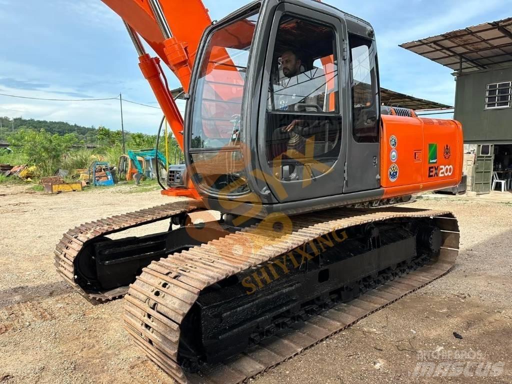 Hitachi EX 200 Koparki gąsienicowe