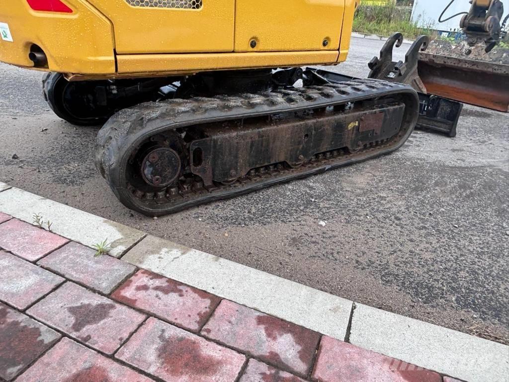 CAT 301.8 Minikoparki