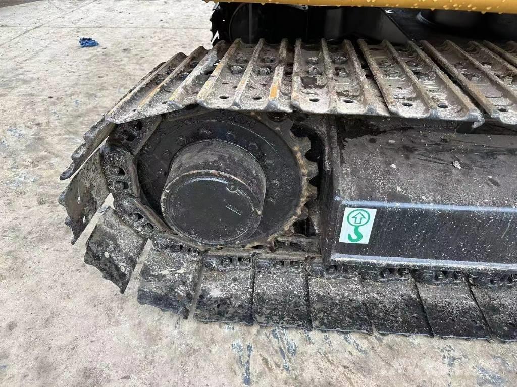CAT 307  E Koparki gąsienicowe