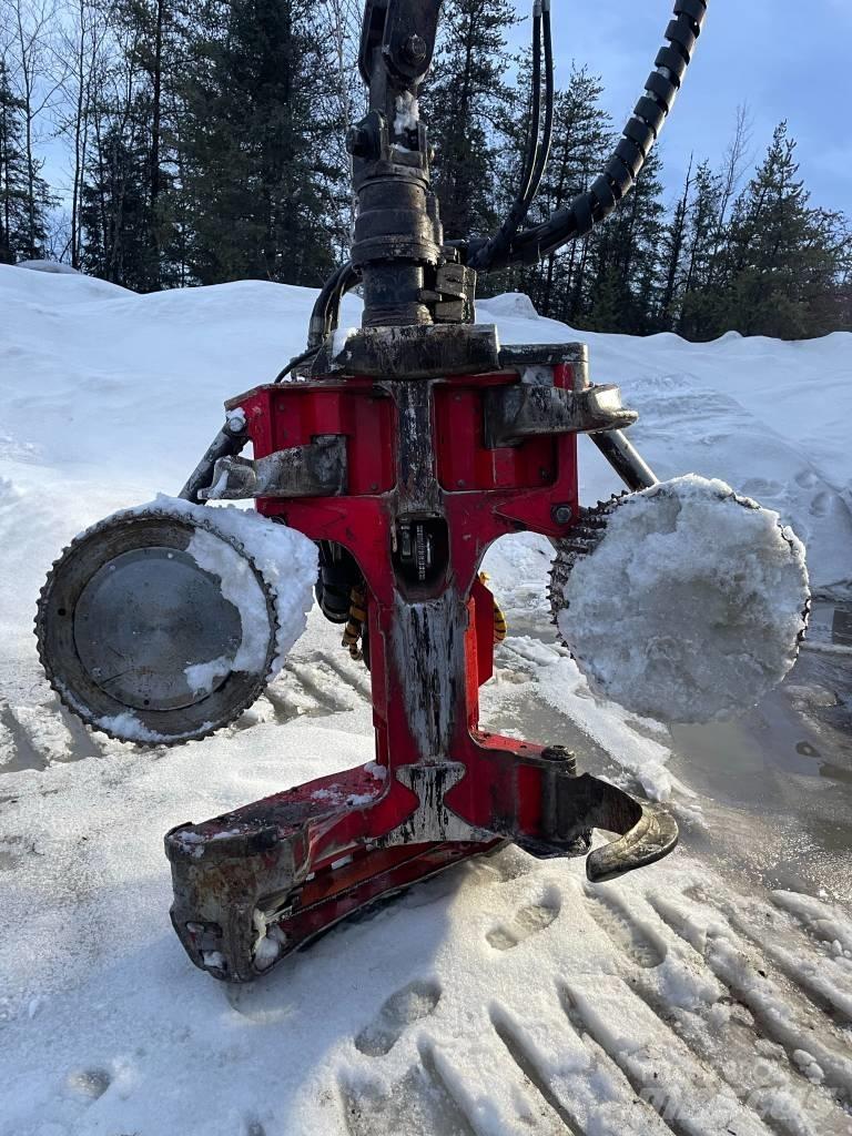 Log Max 7000C Harwestery