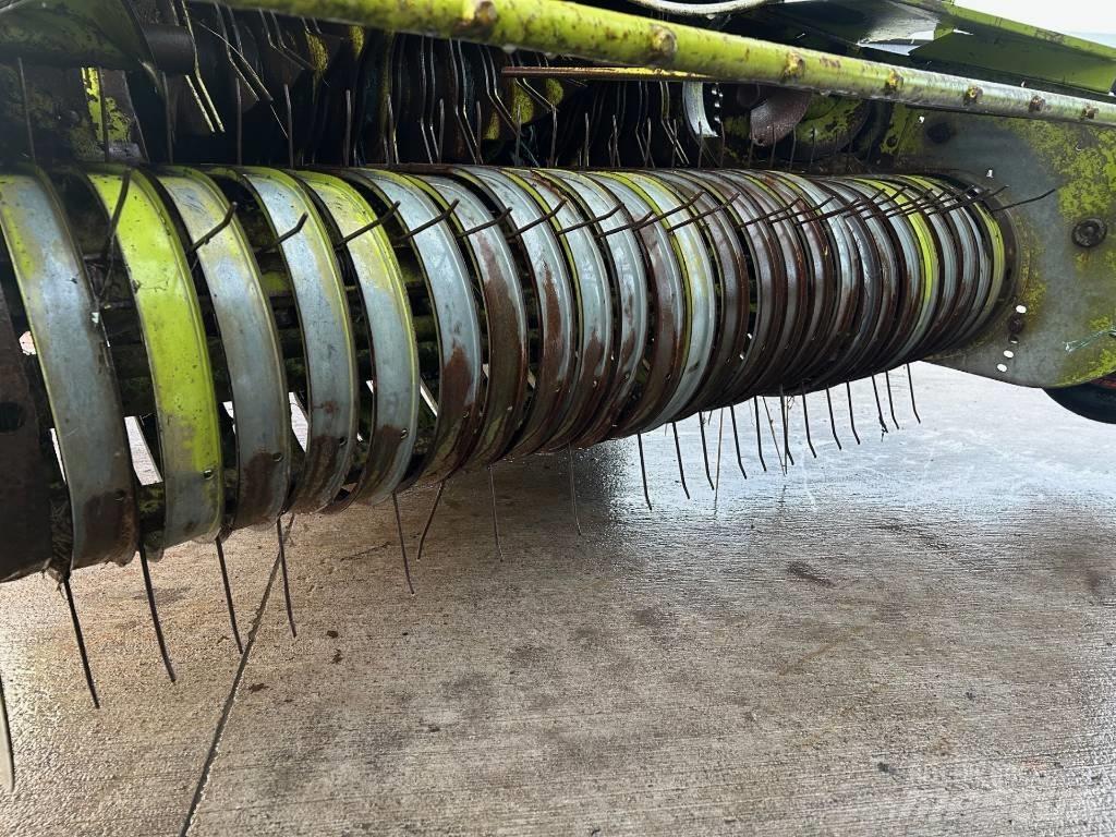CLAAS 46 ROTO CUT Prasy zwijające