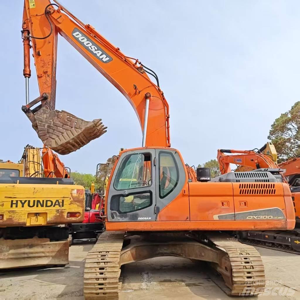 Doosan DX 300 LC Koparki gąsienicowe
