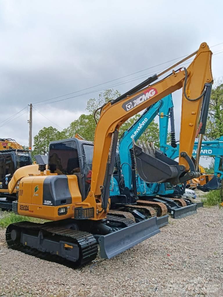 XCMG XE 60 DA Minikoparki