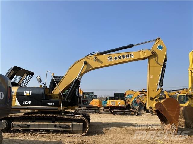 CAT 326D Koparki gąsienicowe