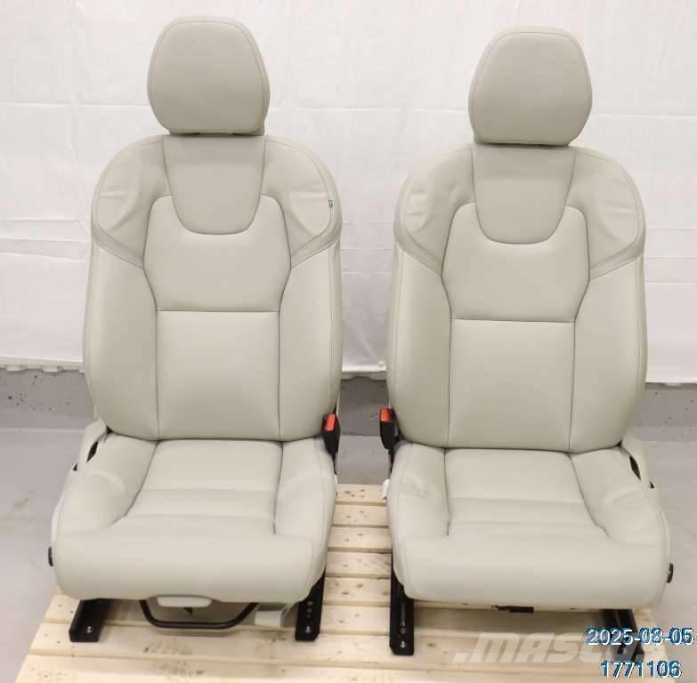 Volvo XC 60 Kabiny i wnętrze