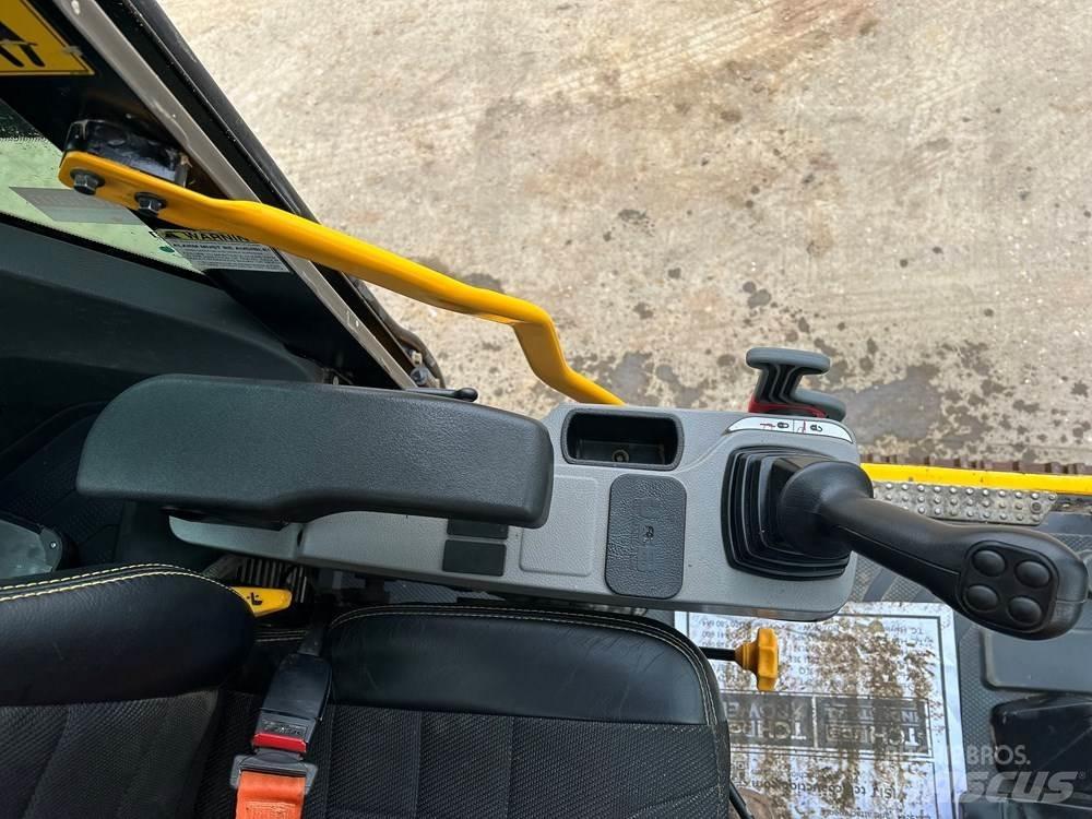 JCB 140X Koparki gąsienicowe