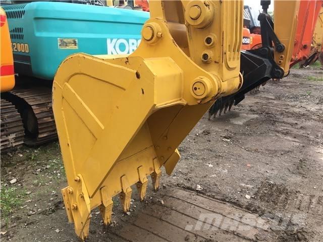 Komatsu PC 200 Koparki gąsienicowe