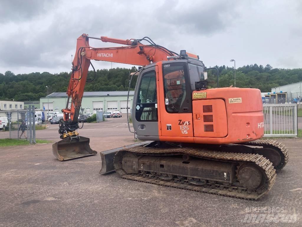Hitachi ZX 135 US Koparki gąsienicowe