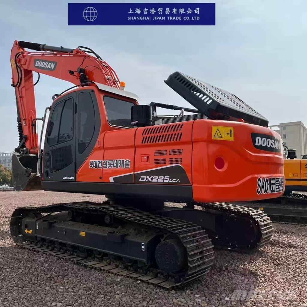 Doosan DX 225 Koparki gąsienicowe