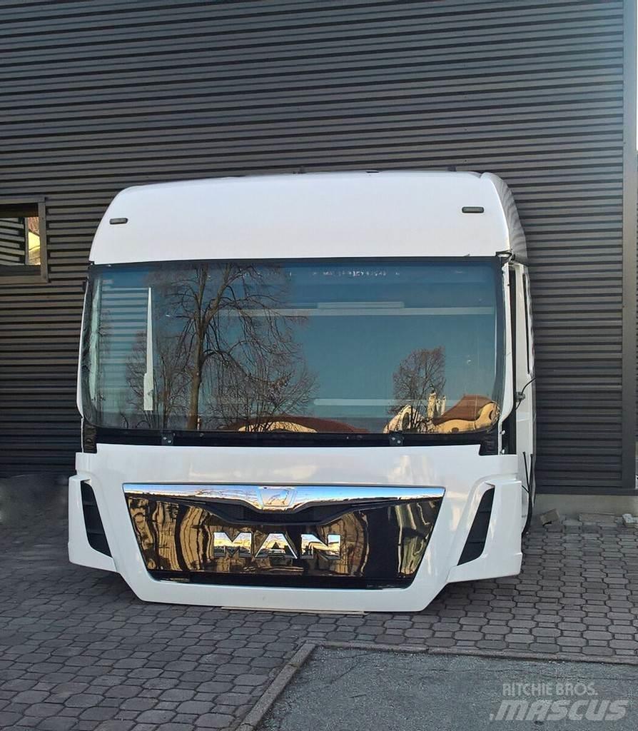 MAN TGX XLX EURO 6 Kabiny i wnętrze