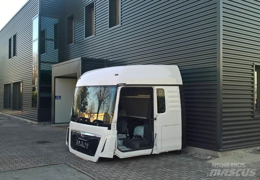 MAN TGX XLX EURO 6 Kabiny i wnętrze