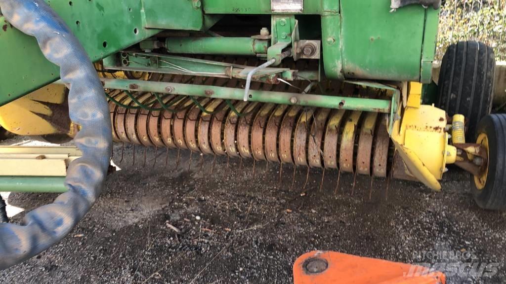 John Deere 550 Prasy zwijające