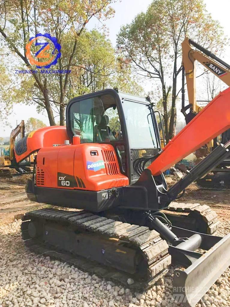 Doosan DX 60 Minikoparki