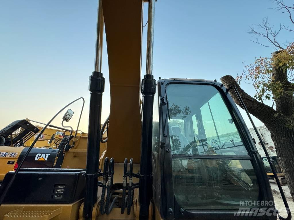 CAT 320D2L Koparki gąsienicowe
