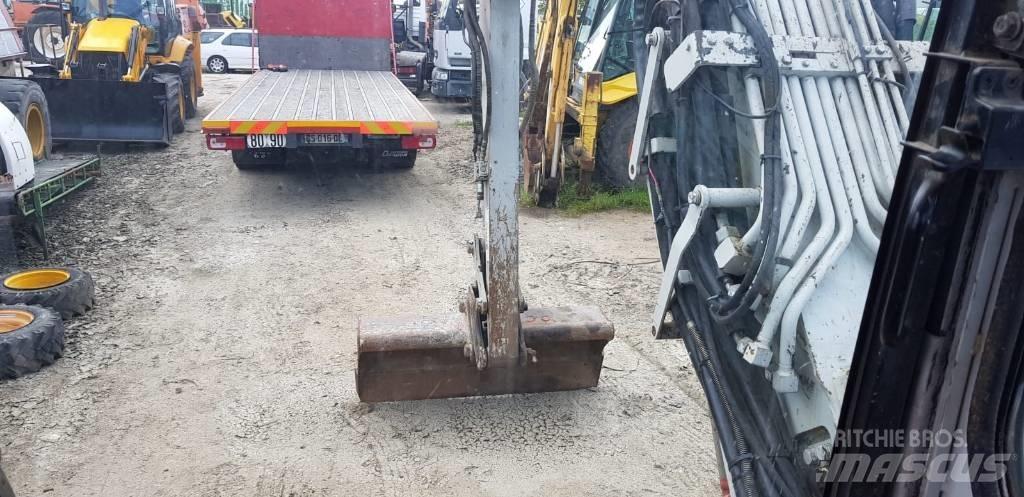 Takeuchi TB180 Inny sprzęt do załadunku i kopania