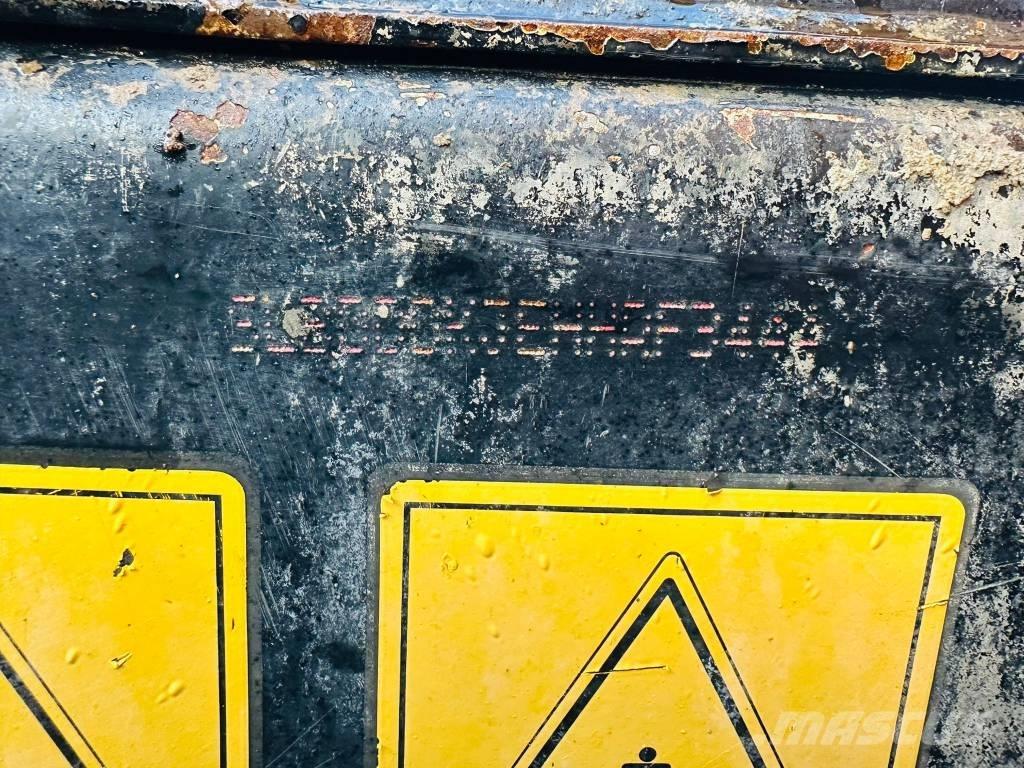 JCB 3 T ST Wozidła kolebkowe