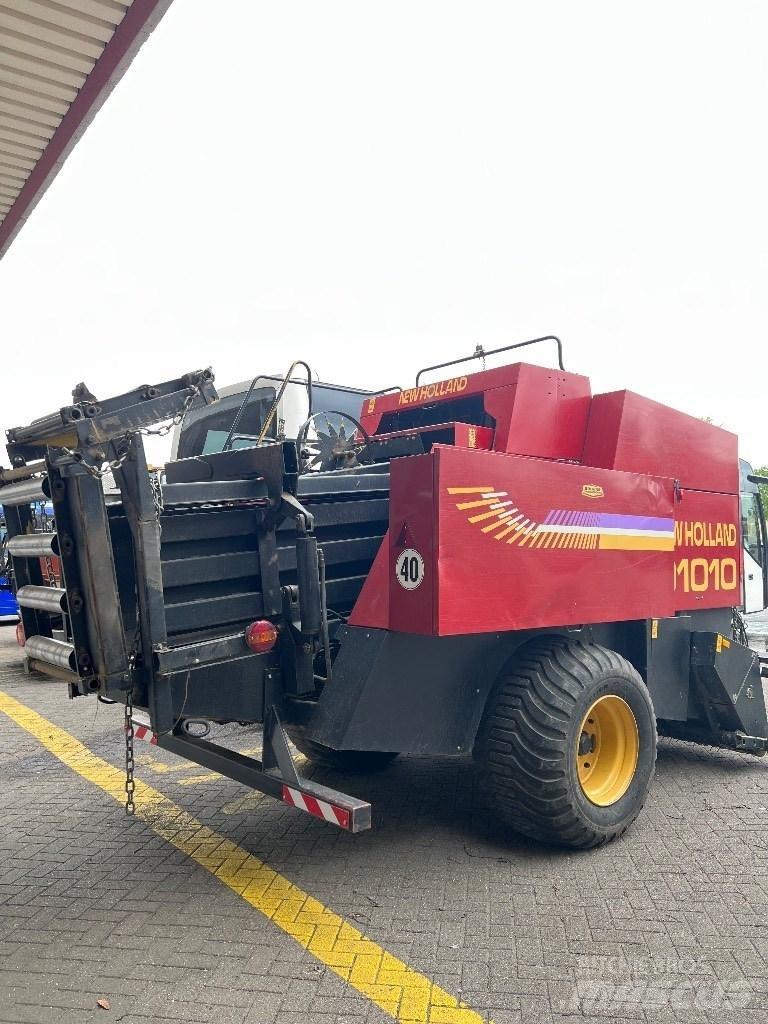 New Holland D 1010 Prasy kostkujące