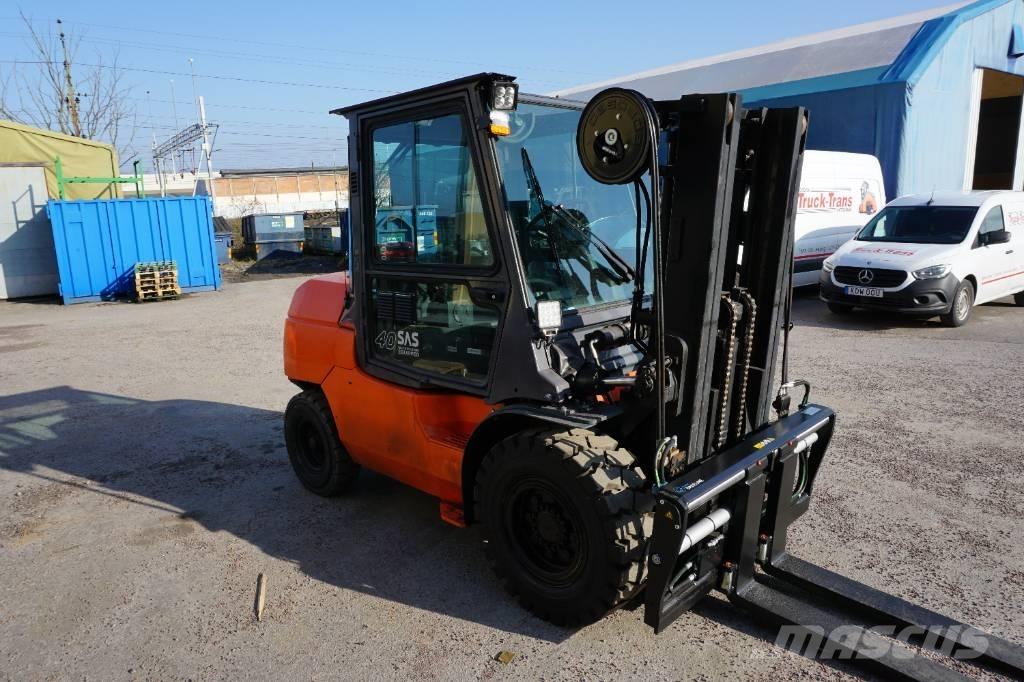 Toyota 42-7FD40 Wózki Diesla