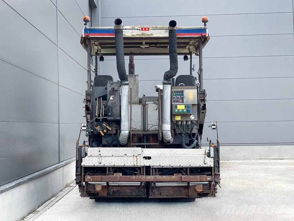 ABG 7820B Rozściełacze do asfaltu