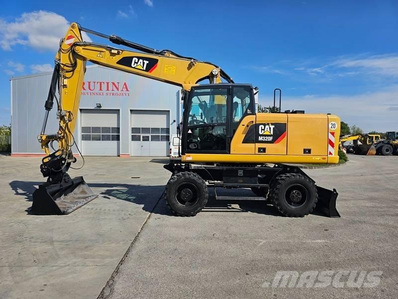 CAT M320F Koparki kołowe