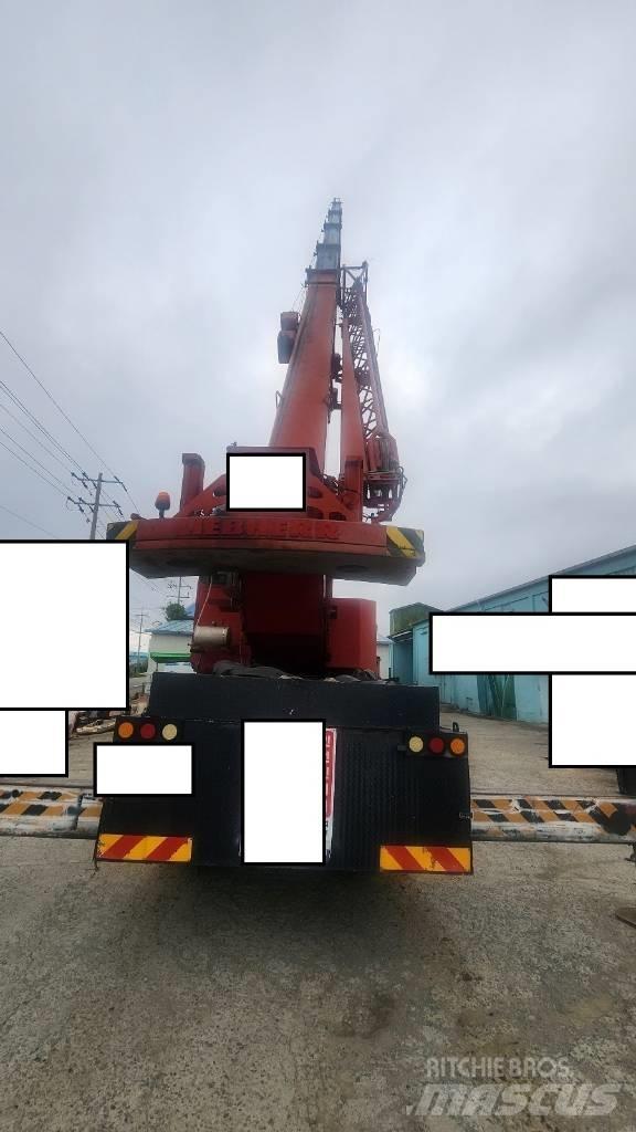 Liebherr LTM 1055-1 Żurawie szosowo-terenowe