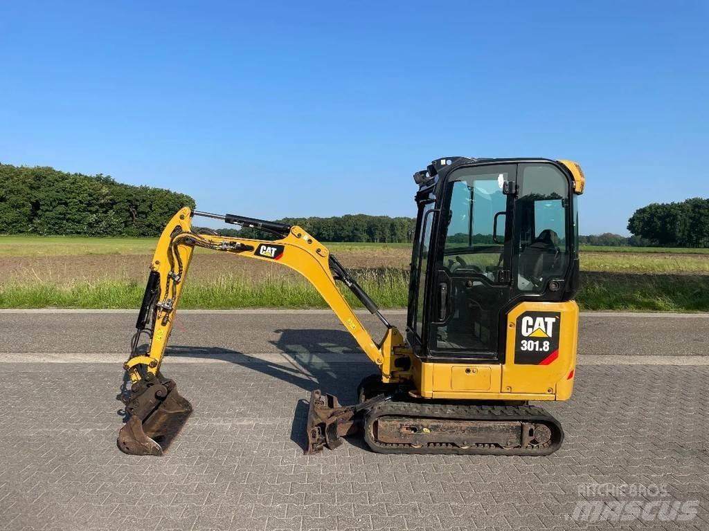 CAT 301.8 Minikoparki